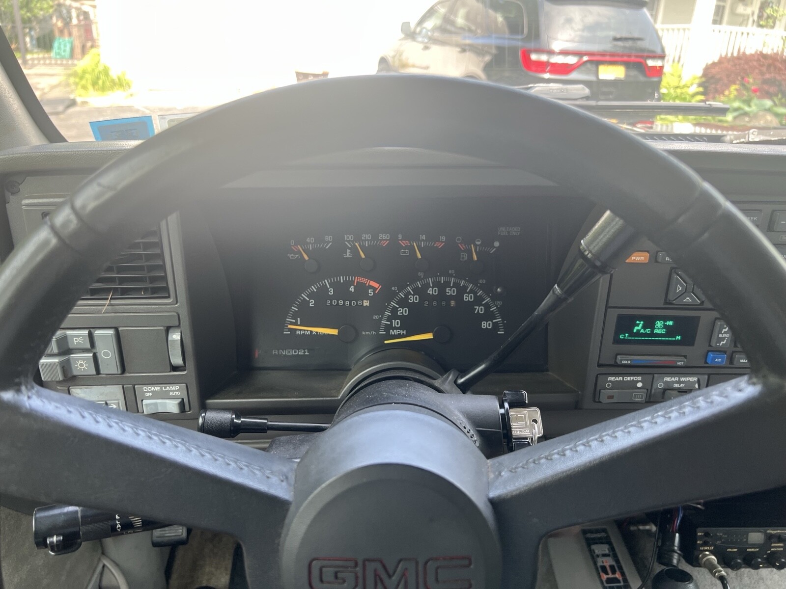 GMC-Yukon-1994-9