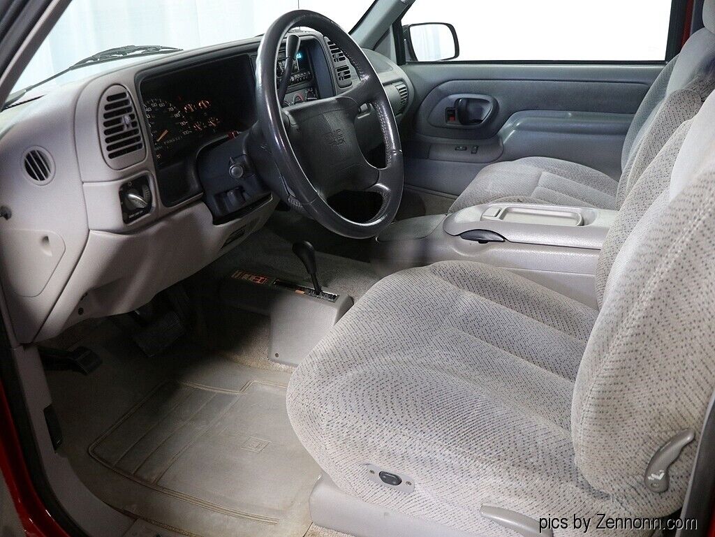 GMC-Yukon-1995-SUV-12