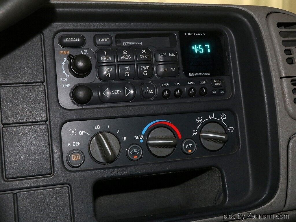 GMC-Yukon-1995-SUV-17