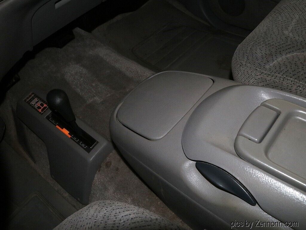 GMC-Yukon-1995-SUV-19