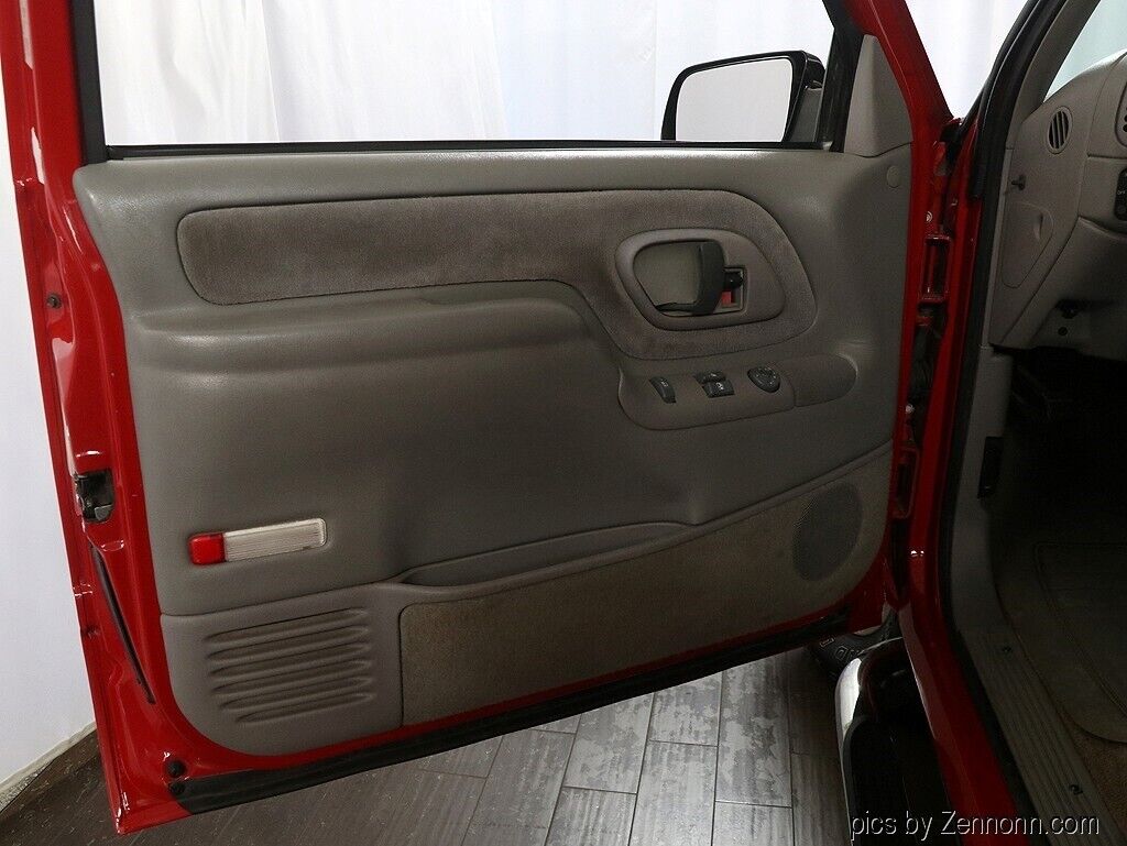 GMC-Yukon-1995-SUV-21
