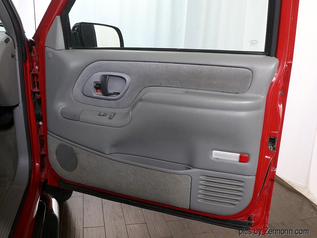 GMC-Yukon-1995-SUV-24
