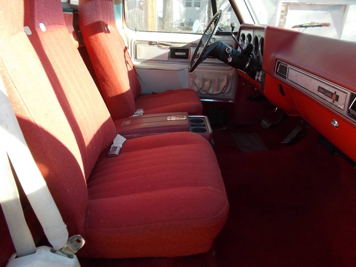 Gmc-1979-red-20