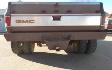 Gmc-1979-red-5