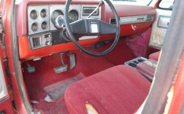 Gmc-1979-red-7
