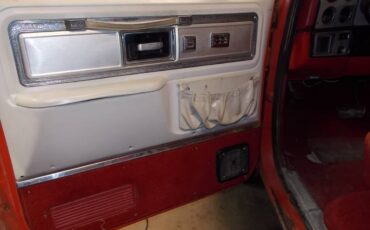 Gmc-1979-red-9