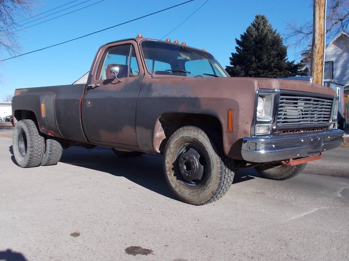 Gmc   1979 red