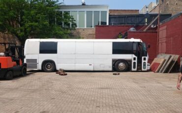 Gmc-Bus-diesel-1984-white-1