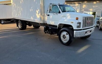Gmc C7 7000 medium duty medium conventional - 104 dies  1994 white