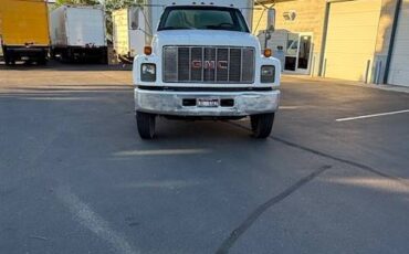 Gmc-C7-7000-medium-duty-medium-conventional-104-dies-1994-white-5