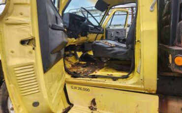 Gmc-C7-7000-medium-duty-medium-conventional-97.5-1986-yellow-5