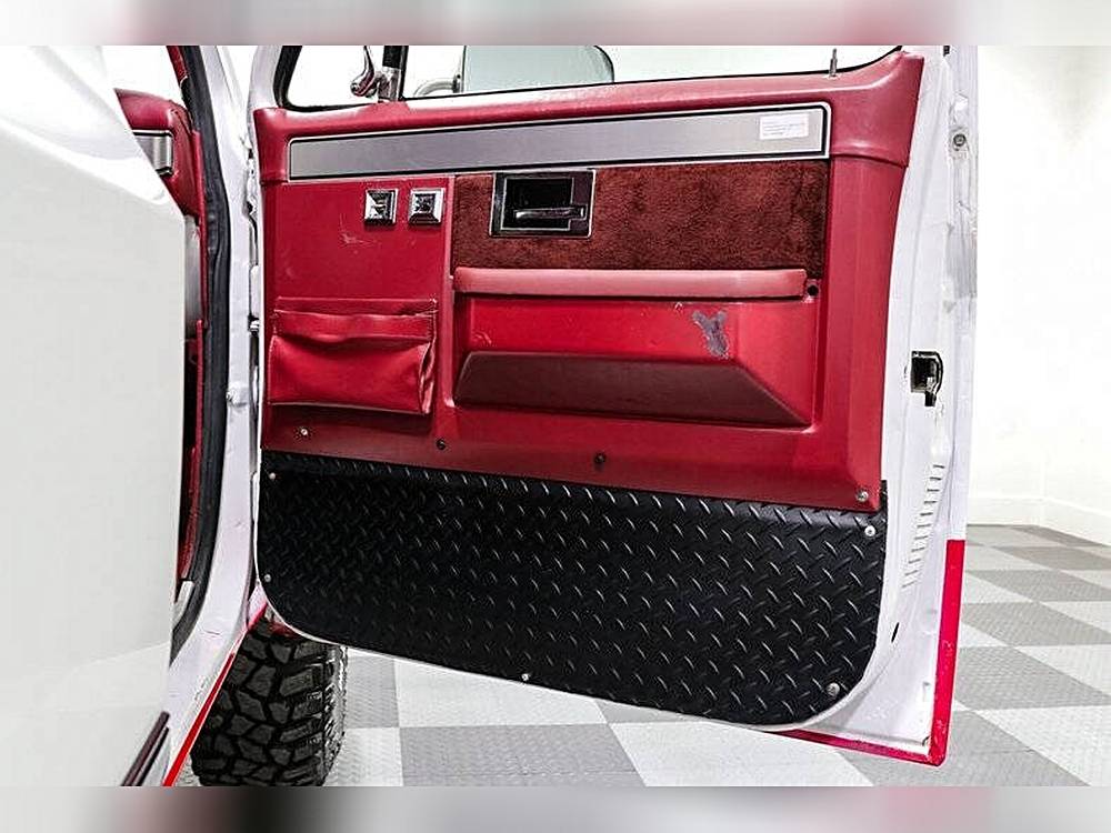 Gmc-Jimmy-1984-custom-15