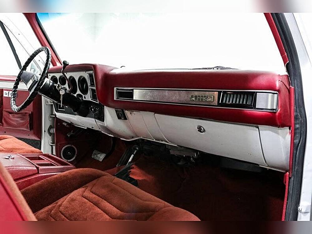 Gmc-Jimmy-1984-custom-16