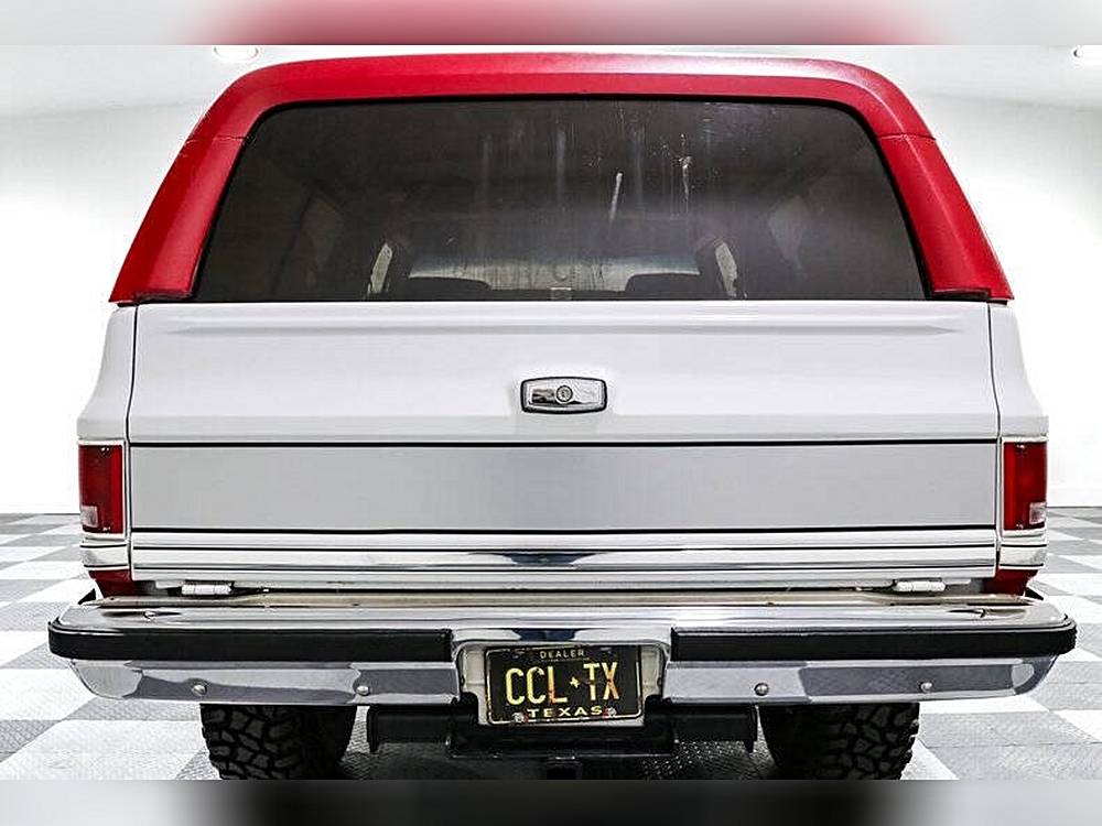Gmc-Jimmy-1984-custom-6