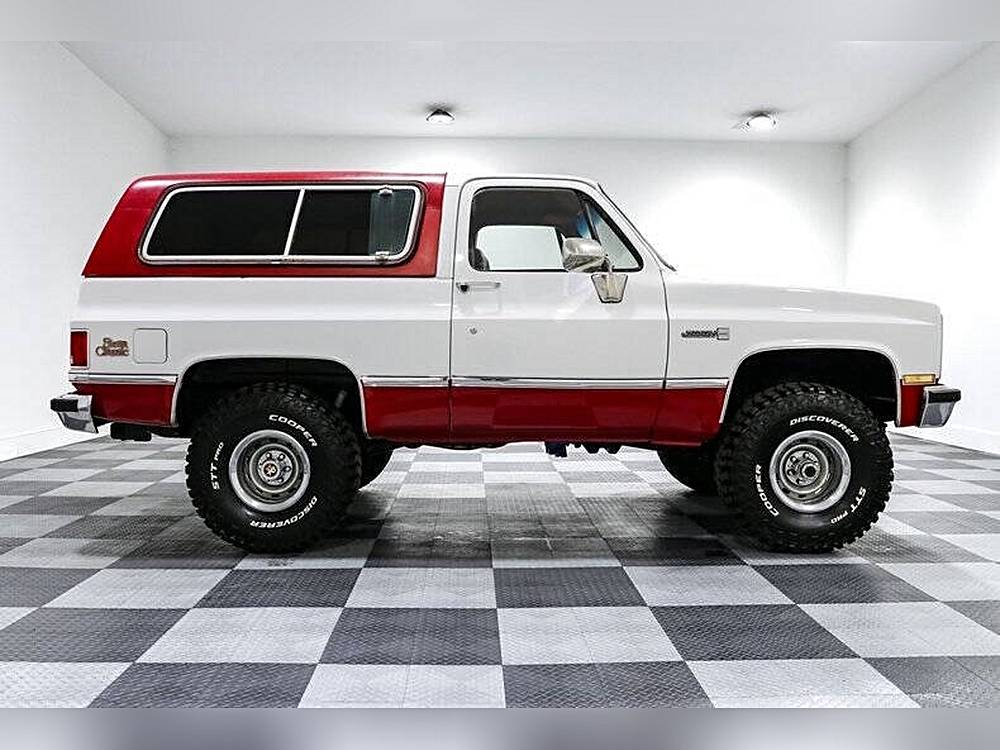 Gmc-Jimmy-1984-custom-8