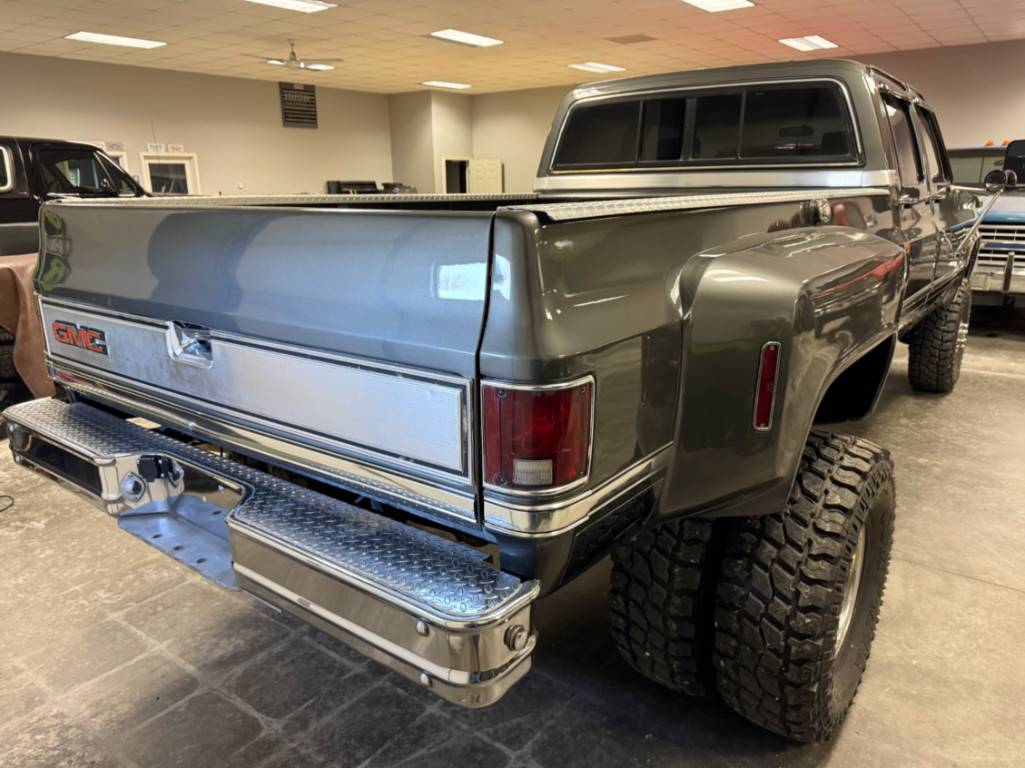Gmc-K30-crew-cab-1984-5