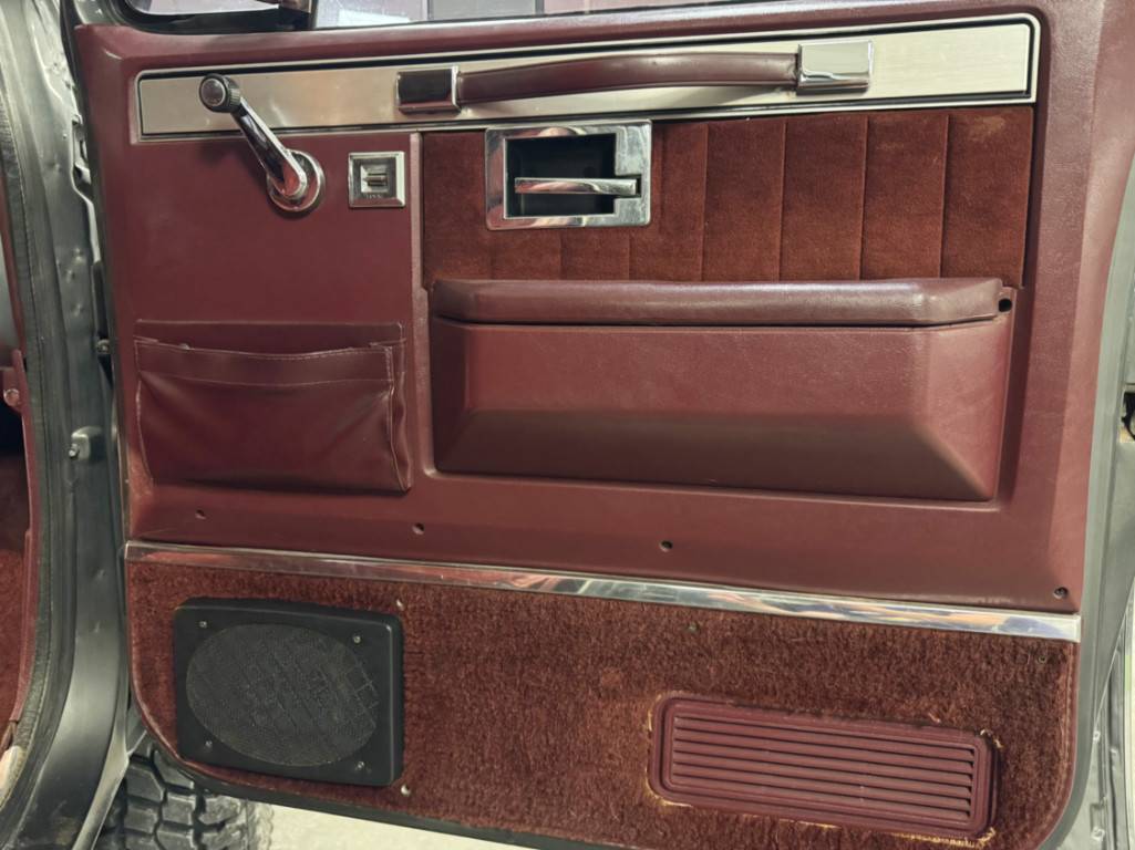 Gmc-K30-crew-cab-1984-9