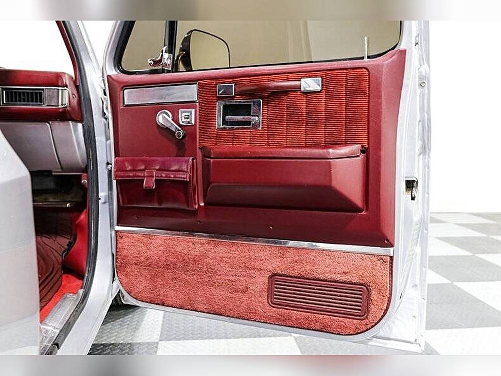 Gmc-Rv-2500-series-1988-custom-15