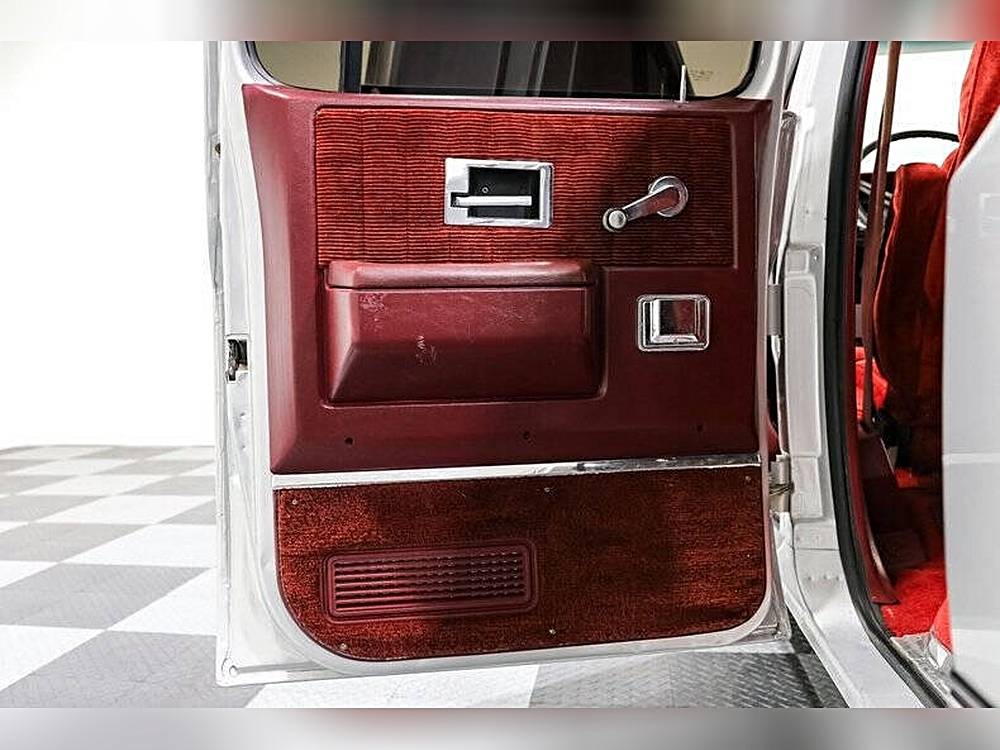 Gmc-Rv-2500-series-1988-custom-20