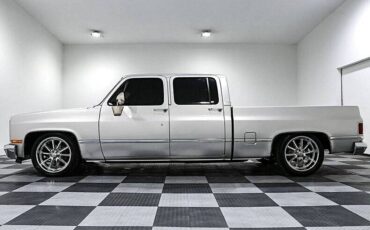 Gmc-Rv-2500-series-1988-custom-23