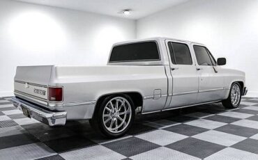 Gmc-Rv-2500-series-1988-custom-5