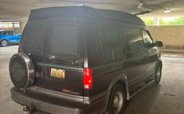 Gmc Safari  1995 black