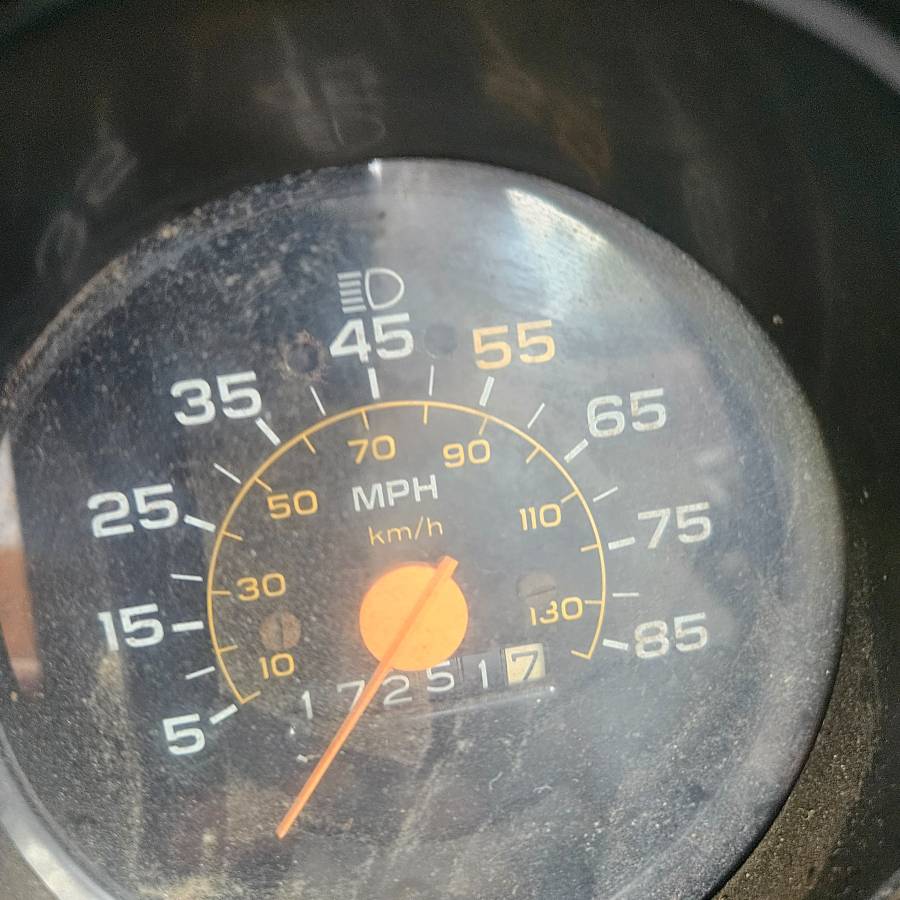 Gmc-Sierra-2500-1984-brown-11