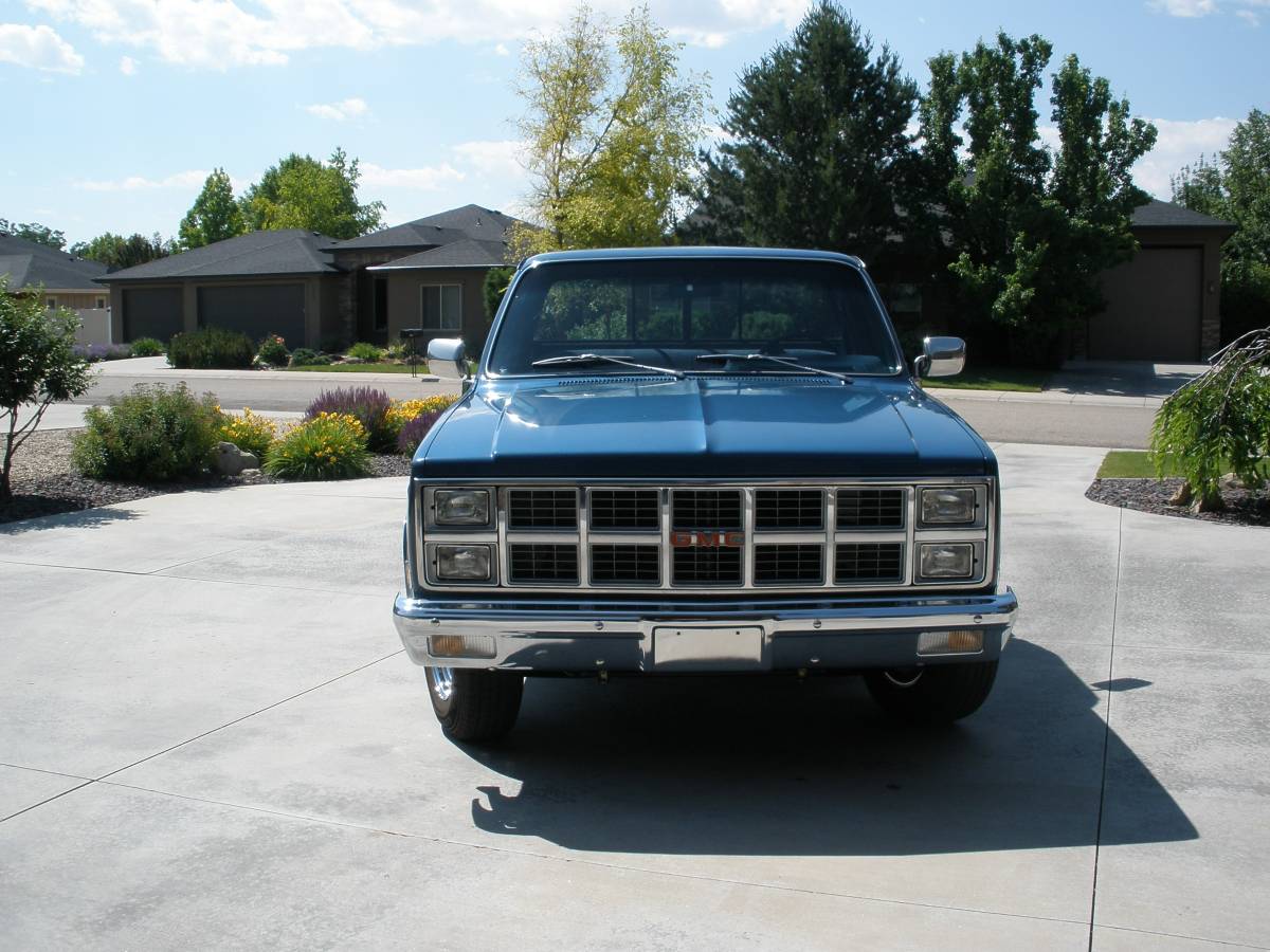 Gmc-Sierra-classic-c-1500-1981-blue-3