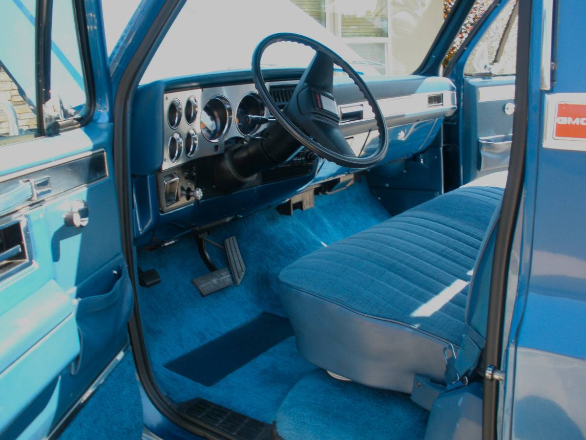 Gmc-Sierra-classic-c-1500-1981-blue-6