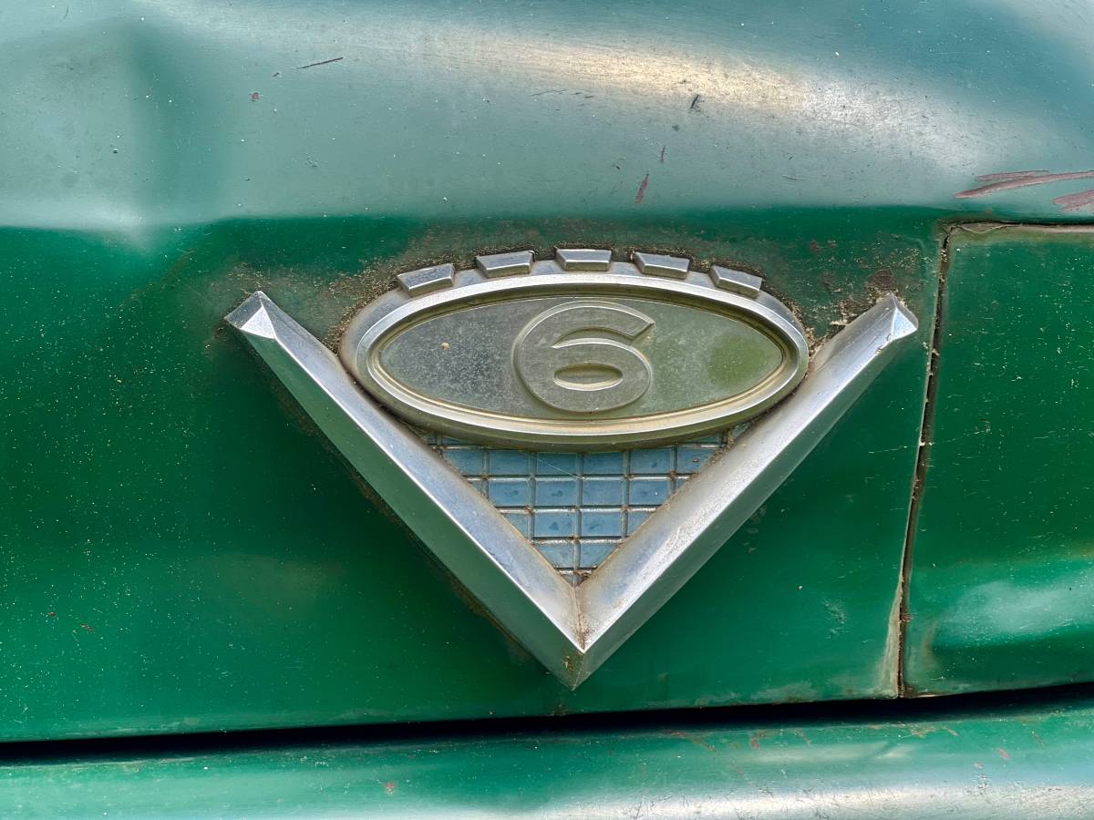 Gmc-Suburban-1963-green-13
