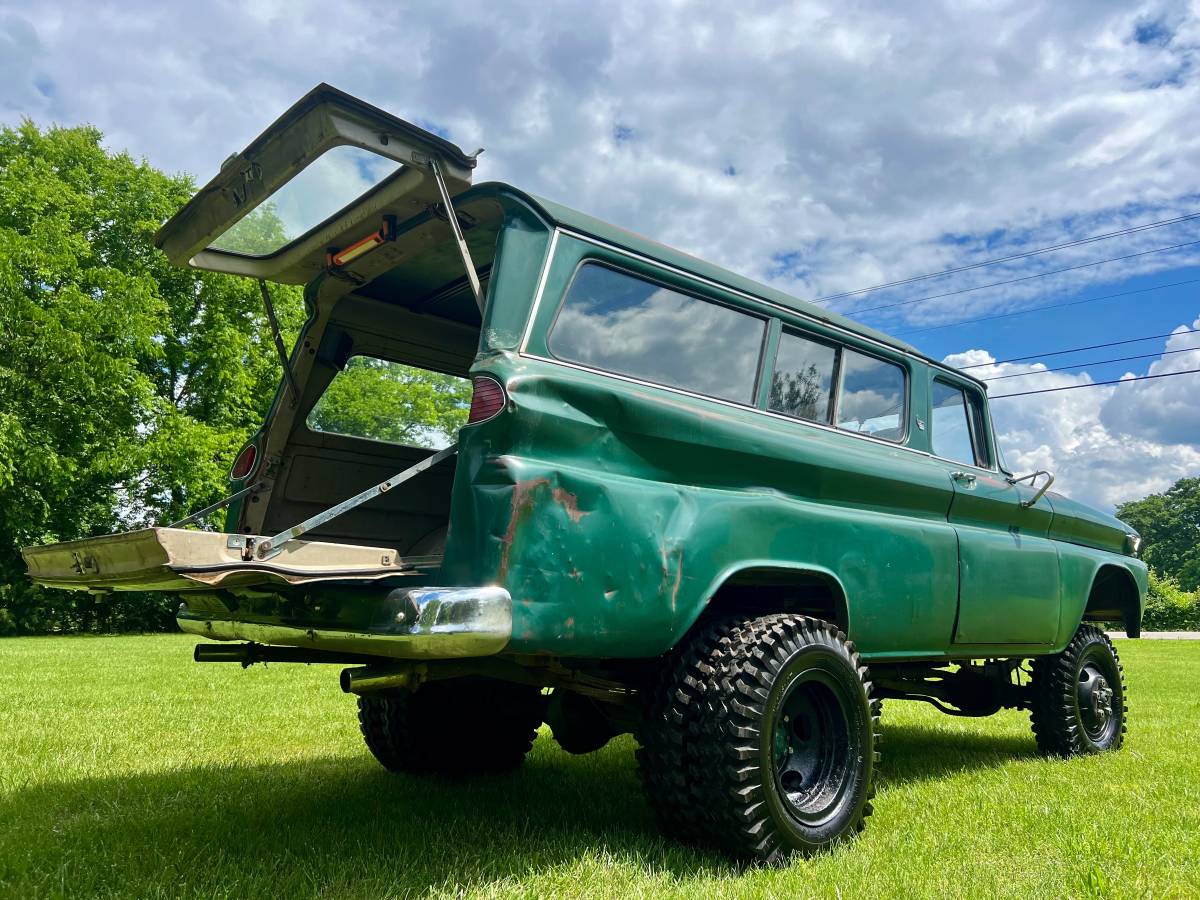 Gmc-Suburban-1963-green-19