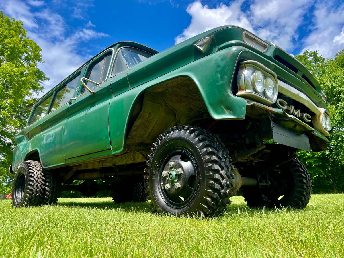 Gmc-Suburban-1963-green-2