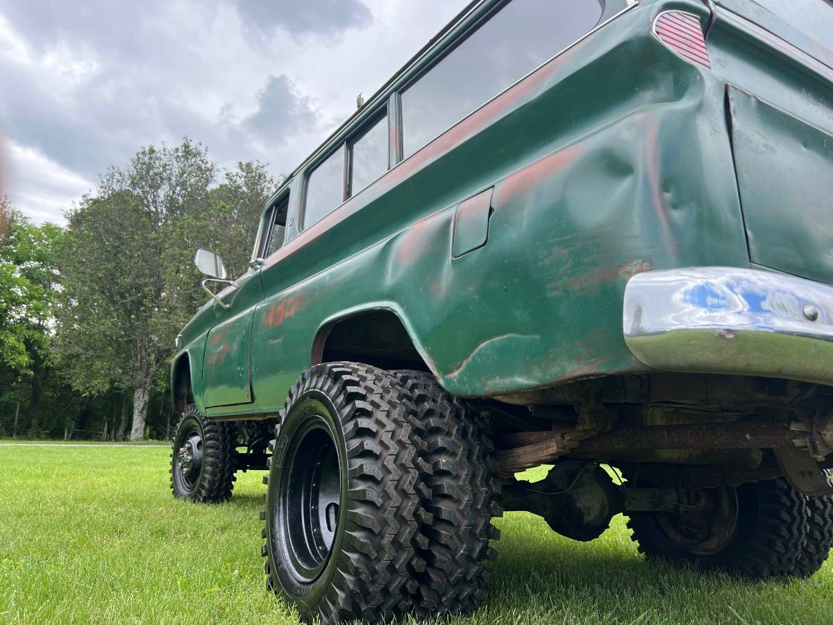 Gmc-Suburban-1963-green-4