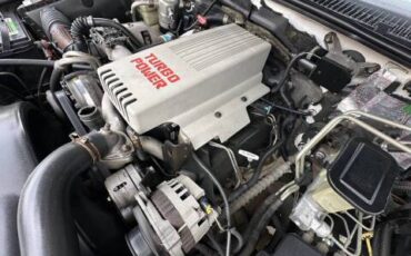 Gmc-Suburban-2500-diesel-1995-white-10