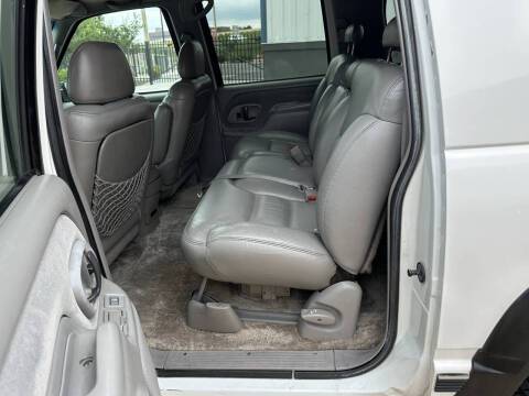 Gmc-Suburban-2500-diesel-1995-white-14