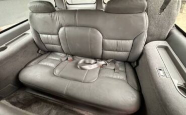 Gmc-Suburban-2500-diesel-1995-white-15