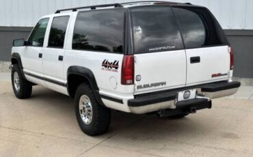 Gmc-Suburban-2500-diesel-1995-white-2