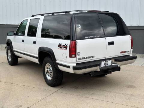 Gmc-Suburban-2500-diesel-1995-white-2