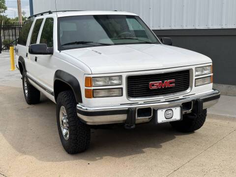 Gmc-Suburban-2500-diesel-1995-white-4