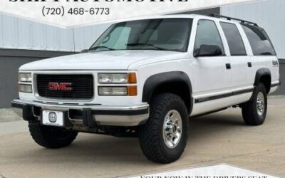 Gmc Suburban 2500 diesel  1995 white
