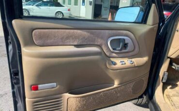 Gmc-Yukon-1995-blue-13