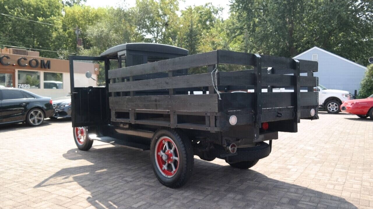 Graham-Brothers-TK-1927-Pickup-Truck-36