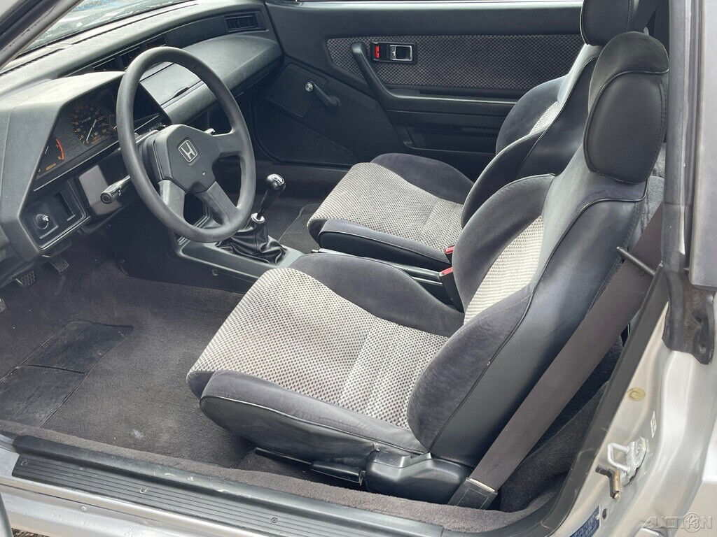 Honda-CRX-1987-Hatchback-15