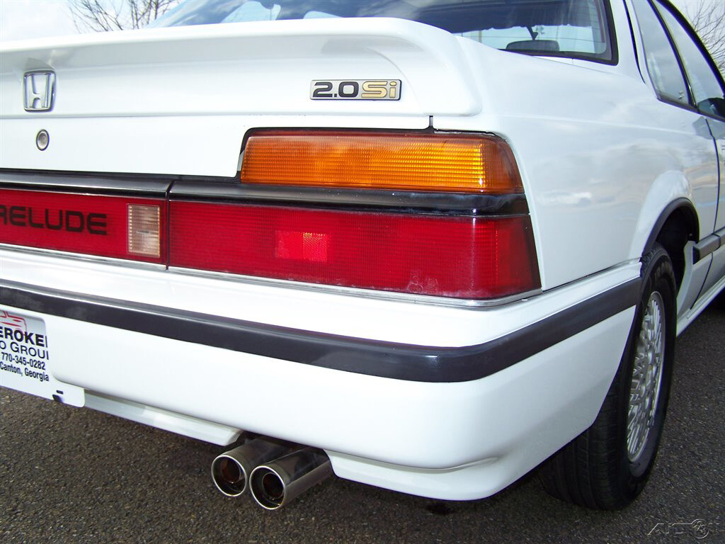 Honda-Prelude-1987-Coupe-15