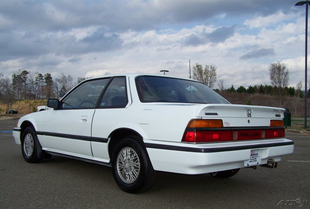 Honda-Prelude-1987-Coupe-3