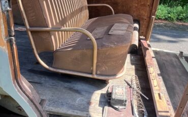 International-Harvester-12-Ton-Statin-Wagon-1941-WOODIE-STATION-WAGON-10