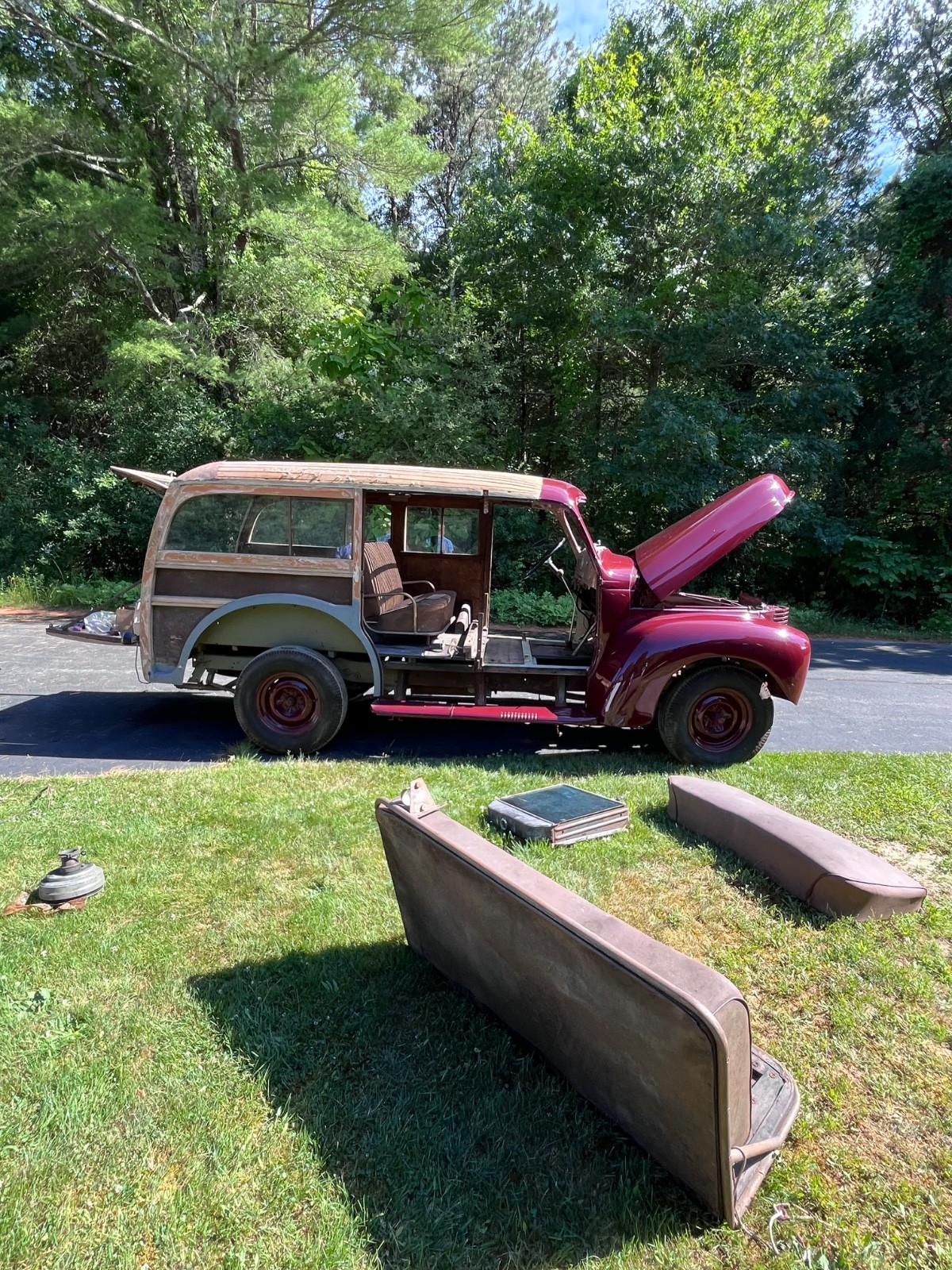 International-Harvester-12-Ton-Statin-Wagon-1941-WOODIE-STATION-WAGON