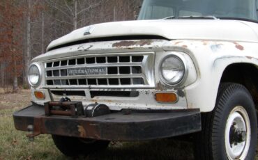 International-Harvester-1200-Travelall-1965-SUV-11