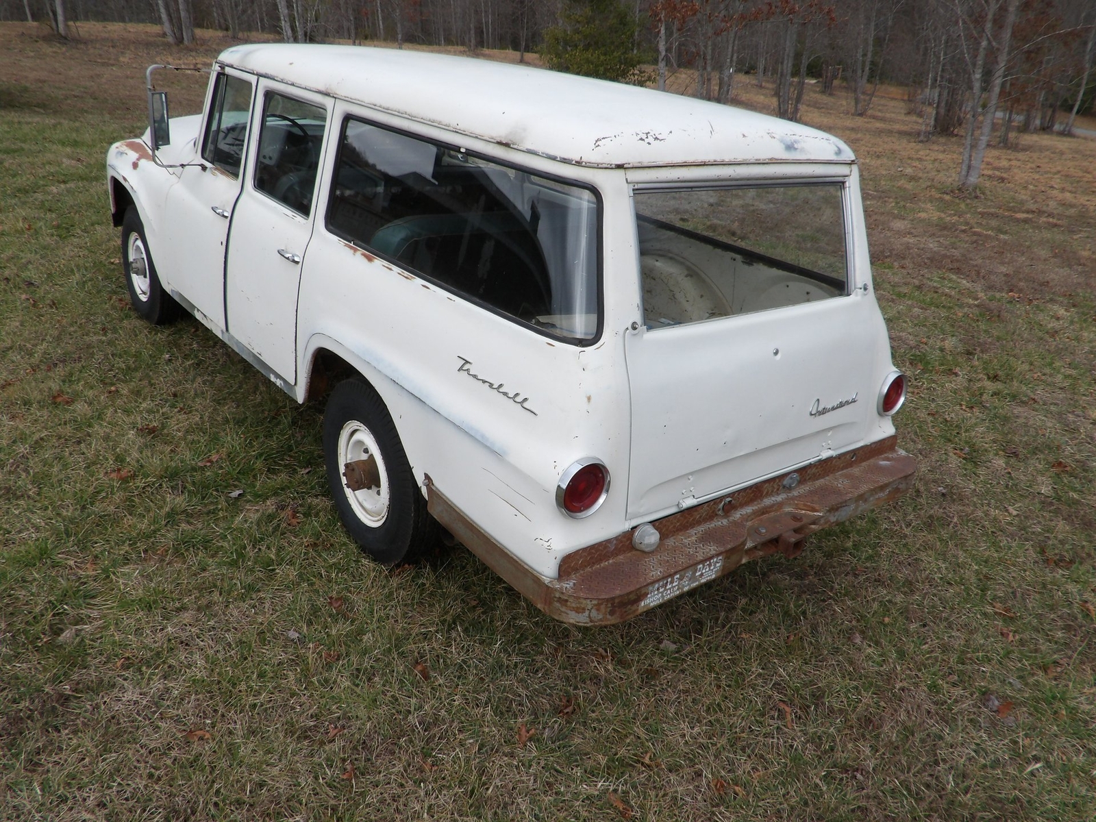 International-Harvester-1200-Travelall-1965-SUV-14