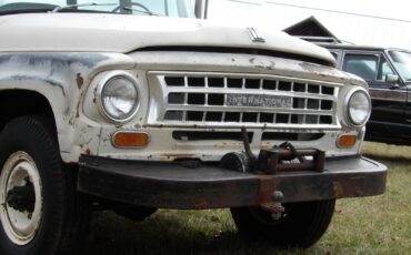 International-Harvester-1200-Travelall-1965-SUV-18